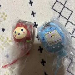 たまごっち　カラフルマルチチャーム　2個セット　いちごっち　ガチャガチャ