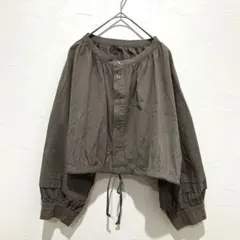 最終価格❗️【美品】mystic(F)ショート丈ブラウス ドロスト ボリューム袖のサムネイル