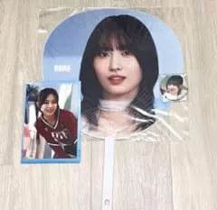 TWICE モモ ツウィ ready to be うちわ 缶バッジ フォトカード