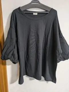 【美品】黒 バルーン袖 Tシャツ