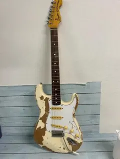 希少 1983年製 JVシリアル Squier by Fender SST-30のサムネイル