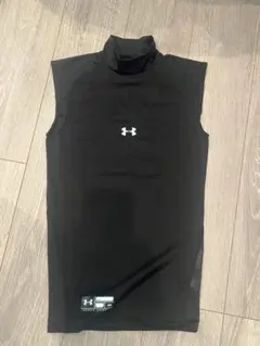 UNDER ARMOUR ブラック アンダーシャツ SM、ノースリーブ