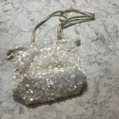 SHOE •LA•RUE スパンコール巾着ショルダーバッグ 白　2WAY