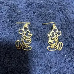 Disney・ミッキーマウスのピアスゴールド