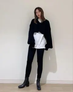 WEGO　ダメージ　Vネックニット　黒　ボリュームスリーブ　ショート丈