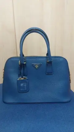 プラダ 青 レザー ハンドバッグ