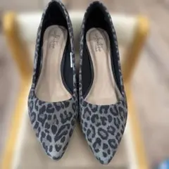 クラークスポインテッドトゥパンプス