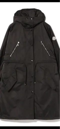 美品　 MONCLER フード付きフルジップブルゾン Mutche