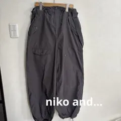 상태좋음 niko and...ニコアンド サスペンダー付きカーゴパンツ グレーL