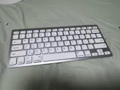 ゆ*ー様 Anker ワイヤレスキーボード A7726