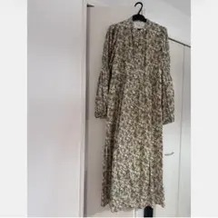 マウジー花柄 ロングワンピース 長袖　1回着用のみ美品中古品