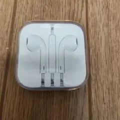 Apple EarPods 本体 有線イヤホン　未使用、未開封のサムネイル