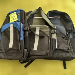 多機能ナイロンリュック 黒 青 緑
