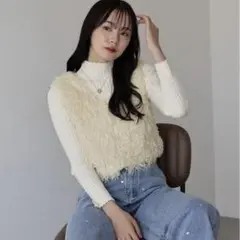 新品未使用タグ付き♡ブルーイースト フェザーフリンジベスト