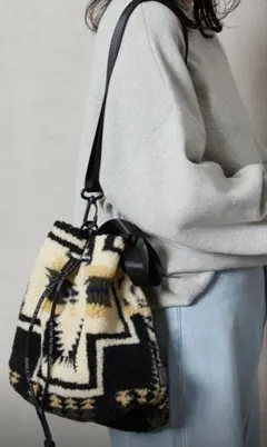 PENDLETON ボアドローポーチ