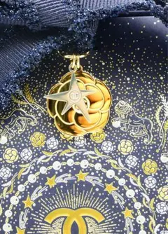 2025年最新】chanelホリデーチャームの人気アイテム - メルカリ