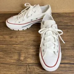 （K26055）★美品★コンバース オールスター チャンク 22.5㎝ ホワイト