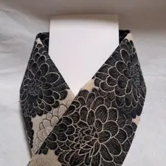 大菊　半襟　二重ジャガード織り　半衿　和柄　ハンドメイド　仕付けしやすい芯付き