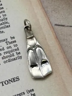 Item thumbnail for item 63145885-25c1-444a-8c64-13fb2697122d