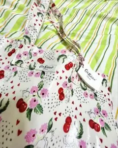 Cath Kidston⚫︎トートバッグ⚫︎カバン⚫︎チェリー⚫︎フラワー⚫︎訳あり新品
