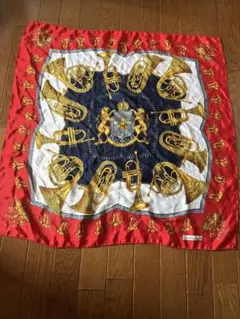 金色楽器デザインスカーフ