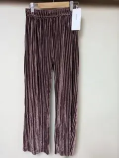 プリーツ ワイドパンツ