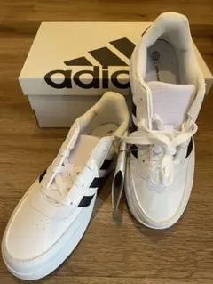 adidas ホワイト ブラック スニーカー　23.5cm 新品未使用品