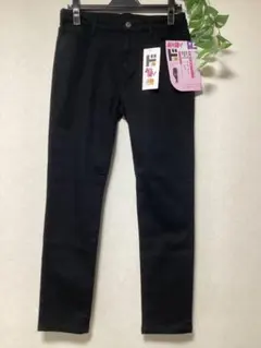 色褪せ知らずの黒　スキニーパンツ　sizeLL