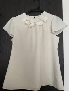 ウィルセレクション　花 襟 トップス　新品未使用品