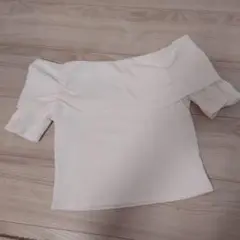 ☆サイズM AZUL オフショルダー カットソー☆のサムネイル