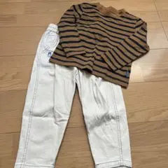 長袖Tシャツと白パンツセット