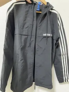 アディダス　春秋アウター　ナイロンパーカー　スポーツ