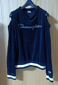Champion ベロアオフショルダートレーナー