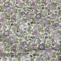 リバティ　ベッツイスター　 タナローン　カットクロス　ハギレ 花柄　55×50