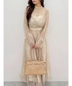 美品 MERCURYDUO レースギャザーフレアワンピース