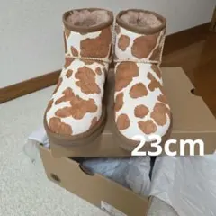 ugg ハラコ 調 日本未発売色 クラシック ミニ カウ柄 ムートンブーツ