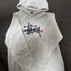 Stussy グレー パーカー Sサイズ