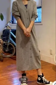 【新品タグ付き】ユニクロ　メリノブレンドリブVネックロングカーディガン　Sサイズ