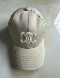 CELINE トリオンフベースボールキャップ バニラ Lサイズ セリーヌ