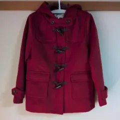 赤いダッフルコート フード付き