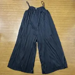 サロペットパンツ　オーバーオール　オールインワン　黒