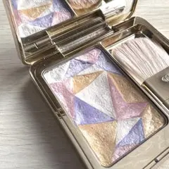 クレドポー ボーテ ル・レオスールデクラ 107 Magical Lights