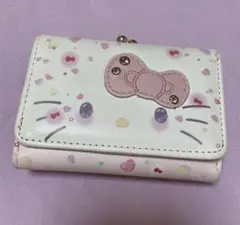 サンリオハローキティ　50周年記念　ゴールドリストレットウォレット