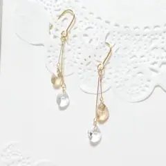 twinスワロフスキーピアス