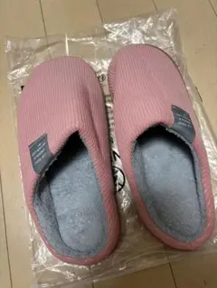 新品未使用　室内用スリッパ 暖かいふわふわピンク　サイズ42-43
