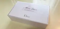 Dior Miss Dior Blooming Bouquet 箱