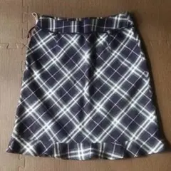 スカート チェック 紺 W64 リボン　M