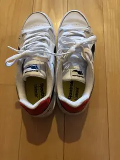 Reebok Classic スニーカー ホワイト/ネイビー/レッド　再値下❗️