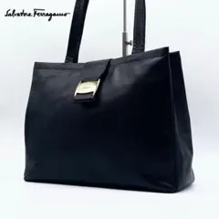 【極美品】Ferragamo リザード型押し トートバッグ ヴァラリボン 黒
