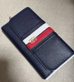 グローバルストライプラージフラップウォレット／トミー ヒルフィガー